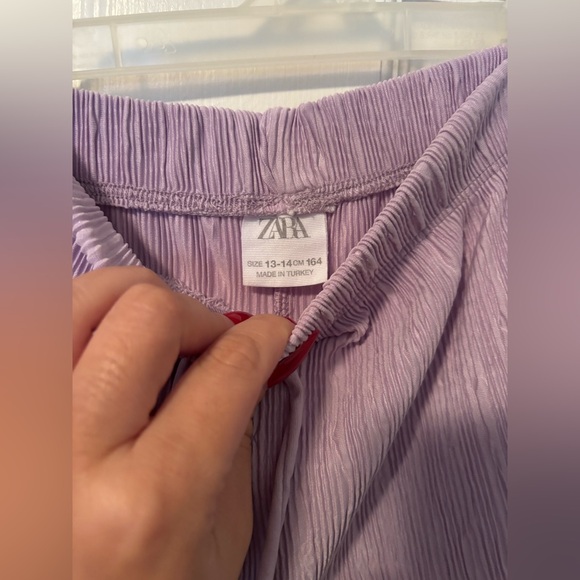 Lilac Flowy Pants - Picture 4 of 5